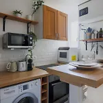 Charming Apartment - 1Br- 4P- Oberkampf